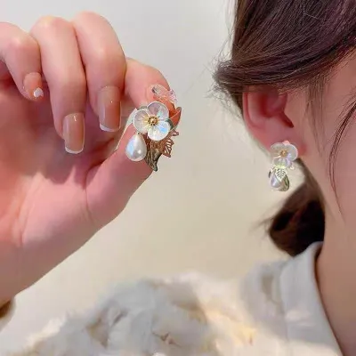Pearl Fairy Flower Stud Earrings